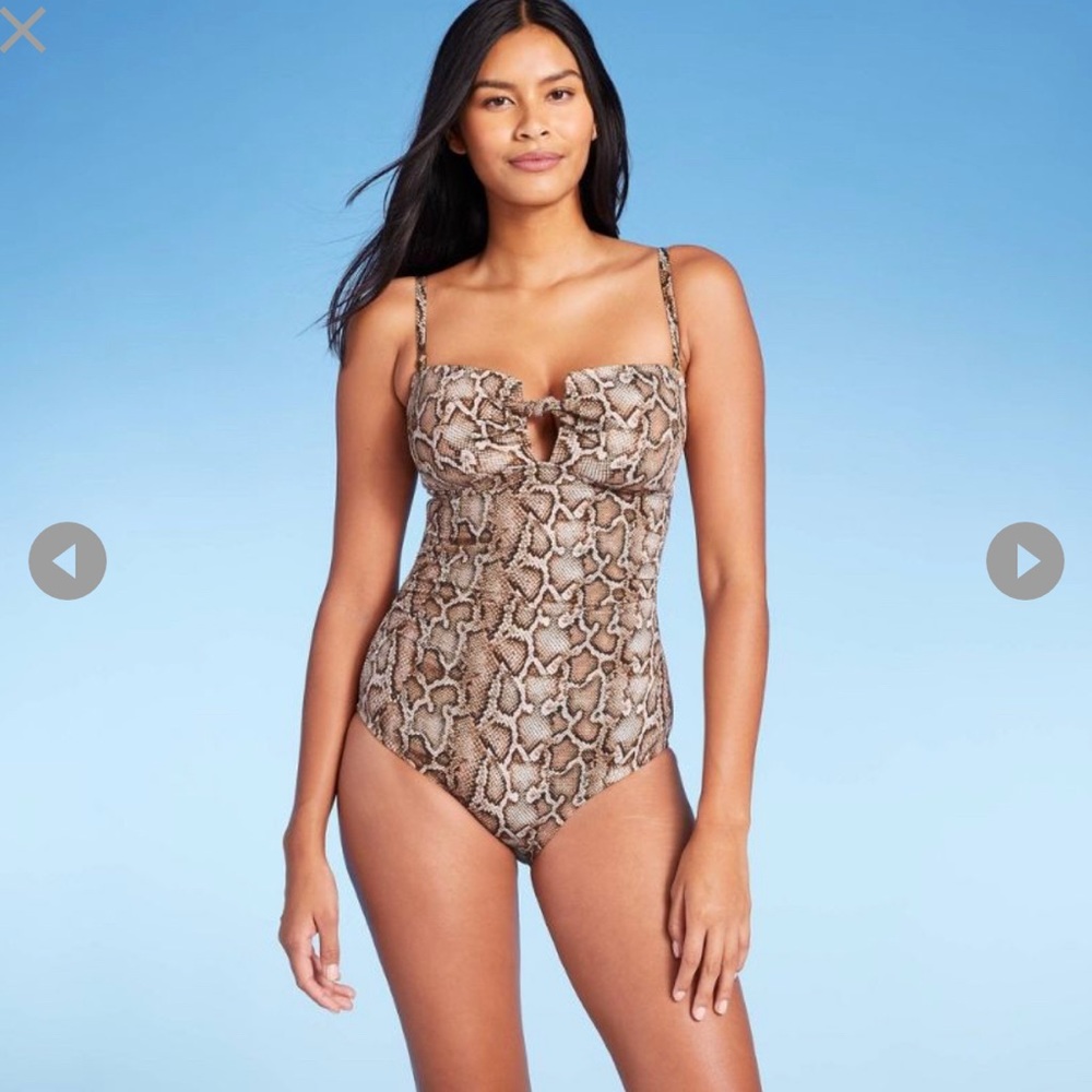 New one piece snake print one piece bathing suit